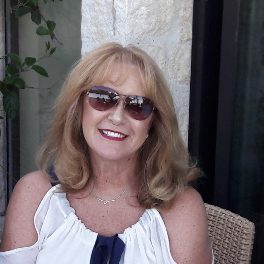 Meet your Posher, Eileen